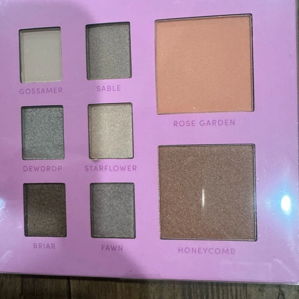 JULEP FLIGHTS of FANCY Eye & Cheek Pallete